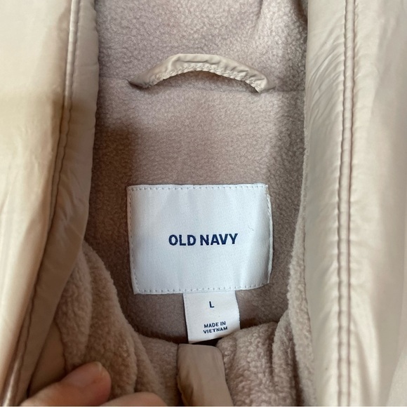 Old Navy Blush Puffer Vest Size Large‎ - Picture 3 of 4
